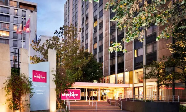 Mercure Paris Centre Tour Eiffel hotel in パリ