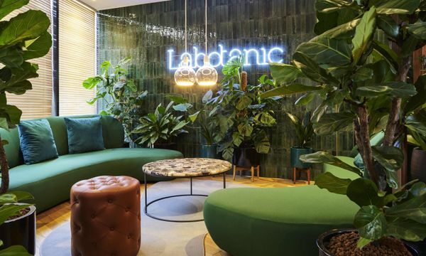 Holiday Inn Paris Montparnasse Pasteur hotel in Paris