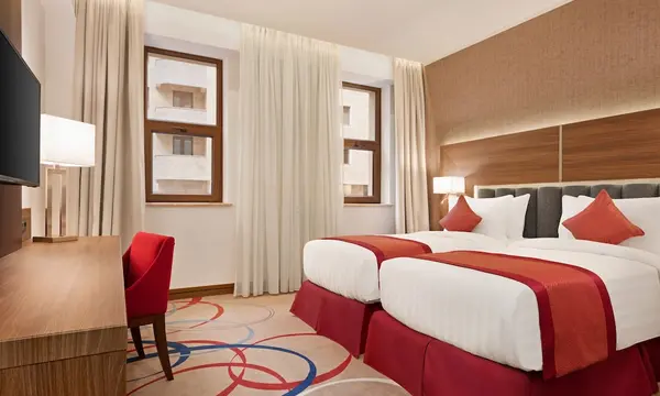 Ramada Hotel & Suites by Wyndham Yerevan hotel in Ereván