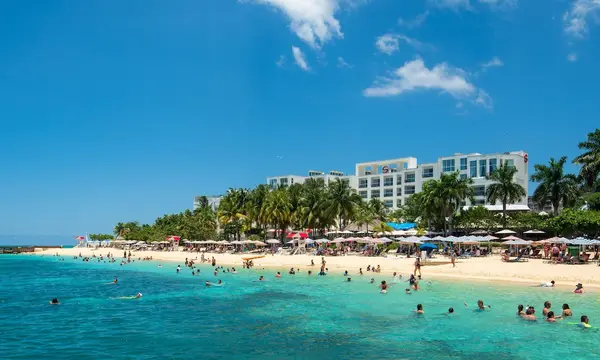 S Hotel Montego Bay hotel in モンテゴ・ベイ