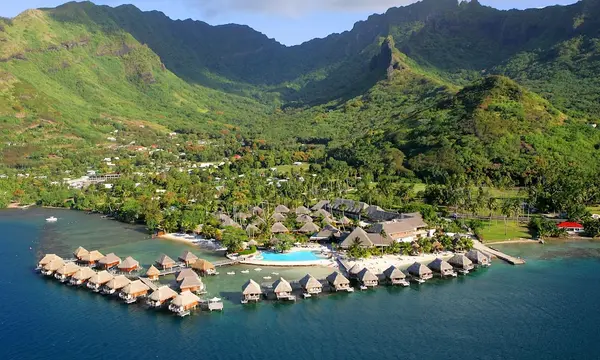 Manava Beach Resort and Spa Moorea hotel in モーレア