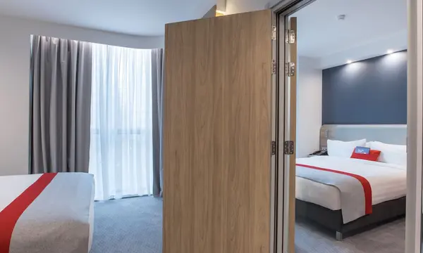 Holiday Inn Express Yerevan hotel in Ereván