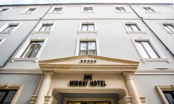 Midway Hotel hotel in バクー