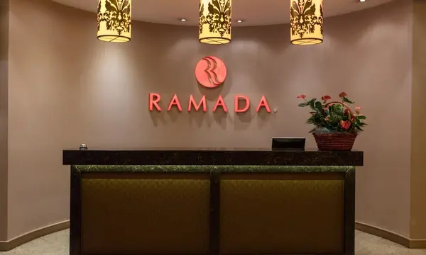 Ramada by Wyndham Sofia City Center hotel in ソフィア