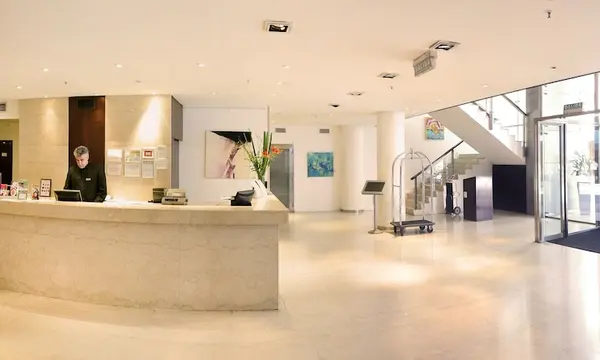 Dazzler by Wyndham Buenos Aires San Martin hotel in ブエノスアイレス