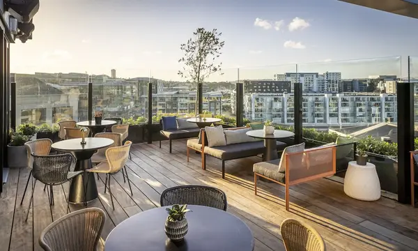 QT Auckland hotel in オークランド