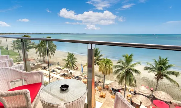 Ramada Suites by Wyndham Wailoaloa Beach Fiji hotel in Nadi