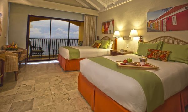 The Royal Sea Aquarium Resort hotel in Willemstad