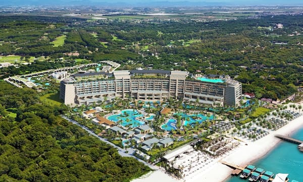 Regnum The Crown hotel in Antalya