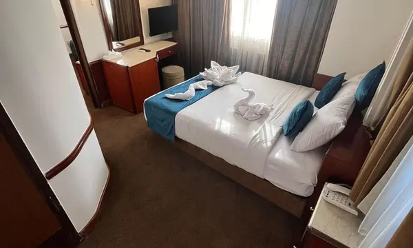Prince Omar Cruise hotel in Cairo