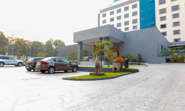Palms By Eagles Airport City hotel in Akra