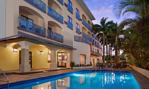 Courtyard Port of Spain hotel in Порт-оф-Спейн