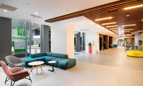 Holiday Inn Yerevan - Republic Square hotel in Ereván