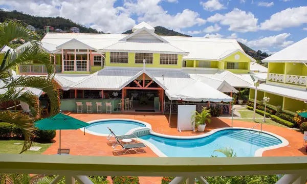 Bay Gardens Hotel hotel in ロドニーベイ